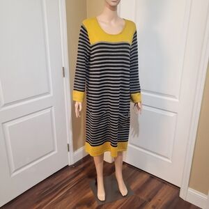 Jessica Howard Gray & Yellow Striped Long Sleeve Knit Dress with Scoop Neck
